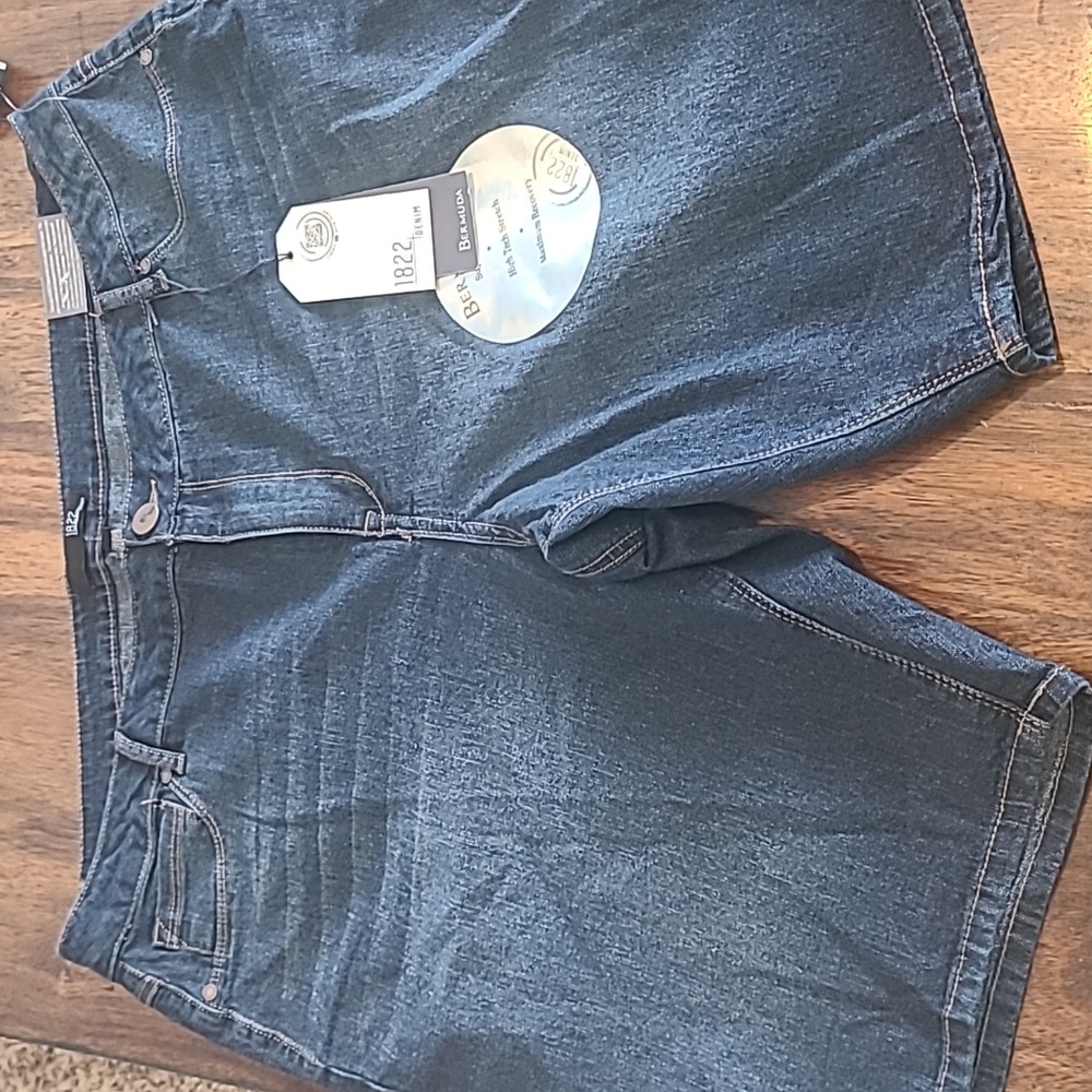 NWT 1822 Denim Bermuda Shorts size 22W